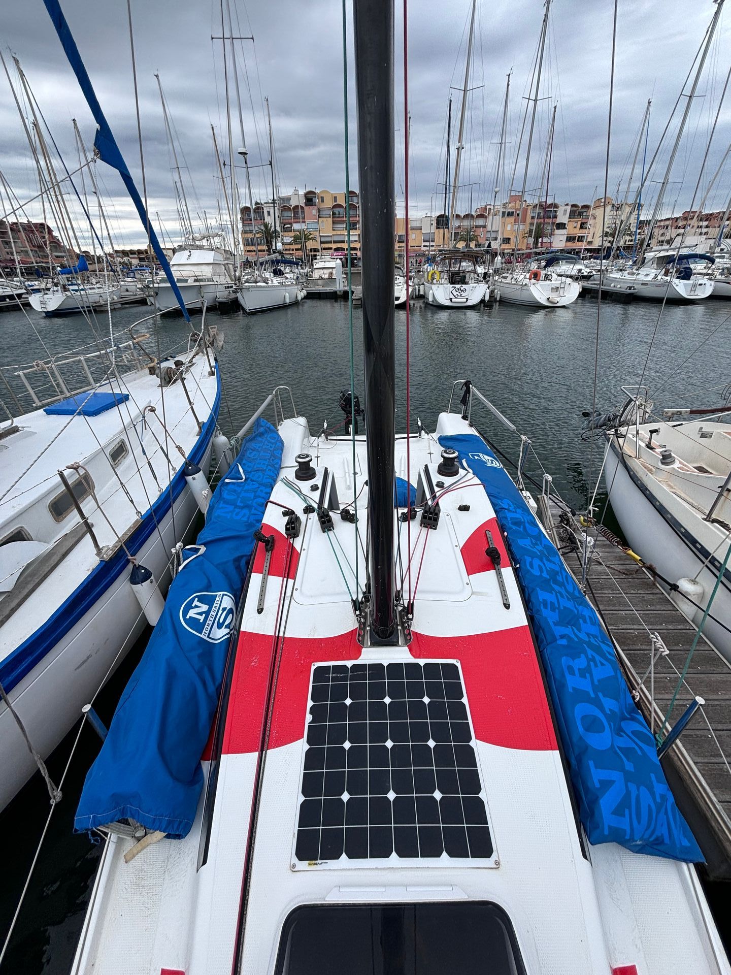 slider 3 Beneteau FIRST 24 SE